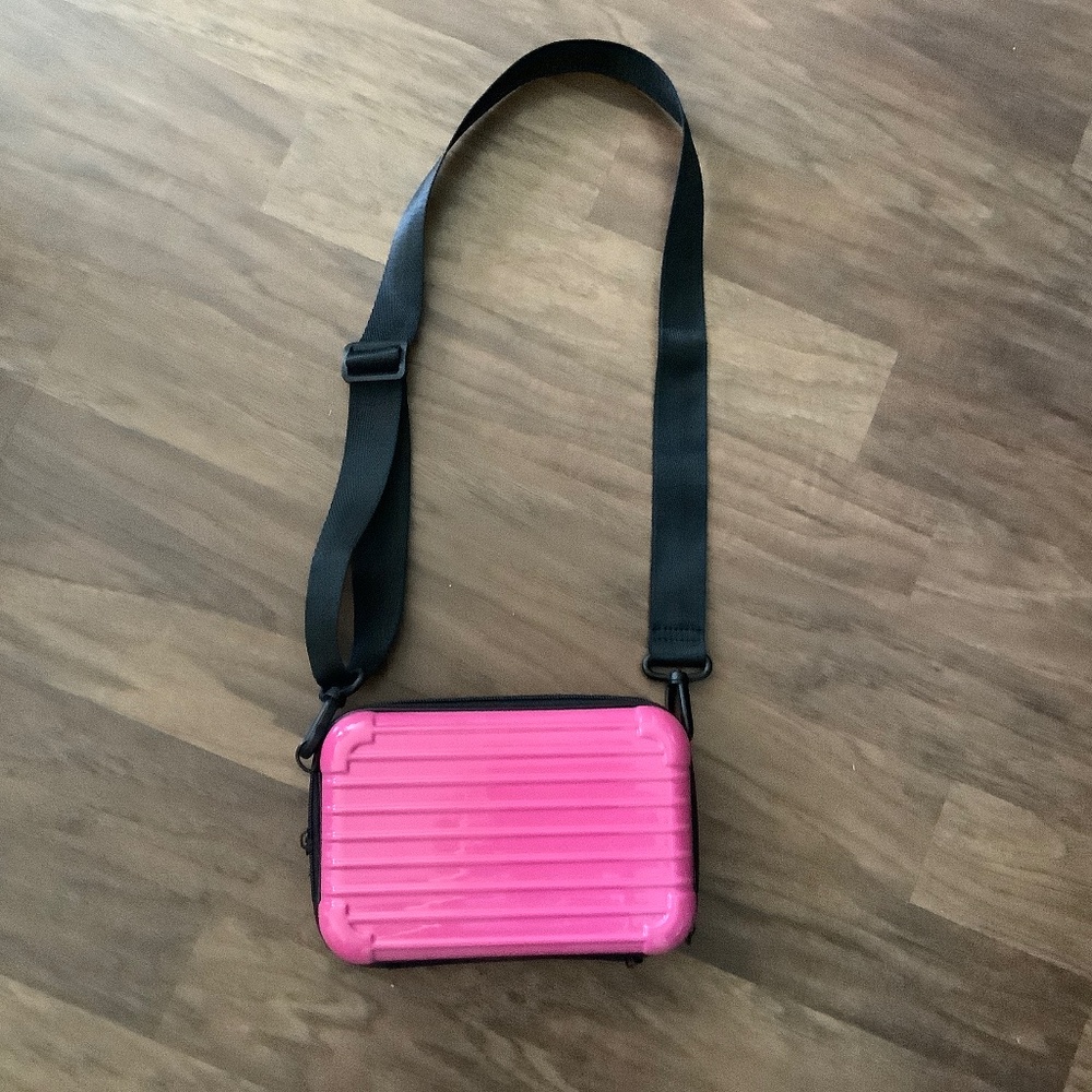 Cross body camera bag with black strap